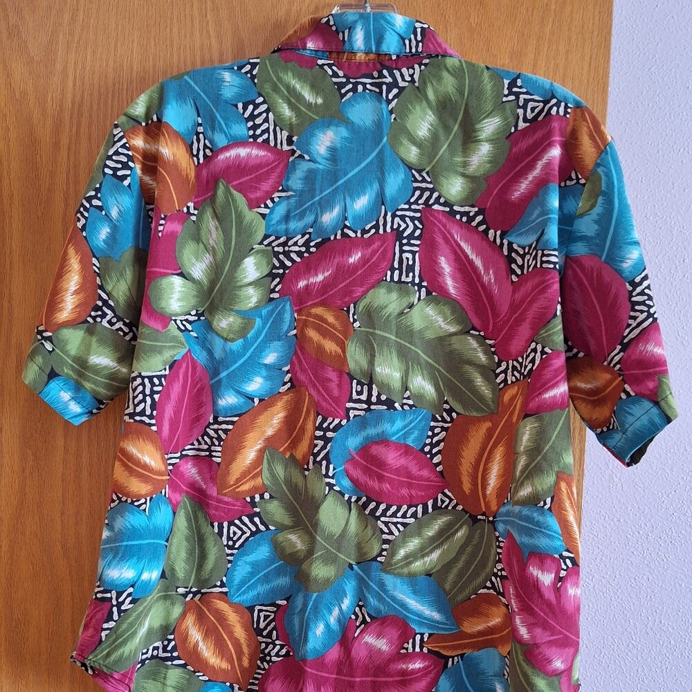 Woman's Short Sleeve "Tropical" Shirt - Picture 2 of 6